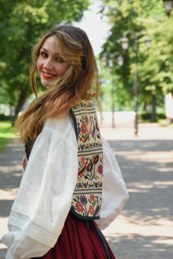 Сорочка з батисту з декорованими рукавами (Індивідуальне пошиття)