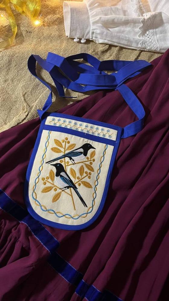 Кишеня Сороки синє оздоблення