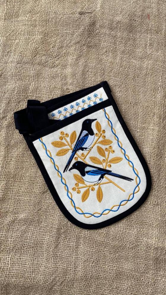 Кишеня Сороки чорне оздоблення Кишеня Сороки чорне оздоблення