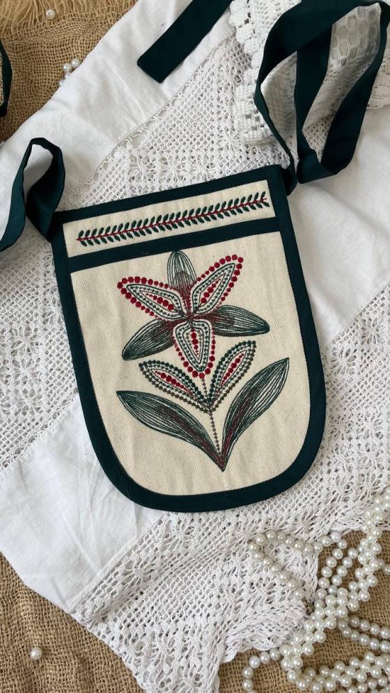 Кишенька Лілії Кишенька Лілії