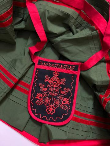 Кишеня Берегиня - дерево життя червона з чорним Кишеня Берегиня - дерево життя червона з чорним