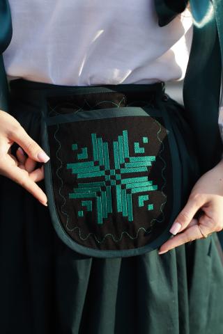 Кишеня Зірка зелена на чорному фоні Кишеня Зірка зелена на чорному фоні