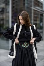 Спідниця одностороння на кокетці з вибійкою "Баранці" та розписаним поясом Спідниця одностороння на кокетці з вибійкою "Баранці" та розписаним поясом