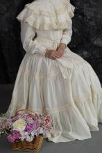 Сукня з мереживом молочна (M)